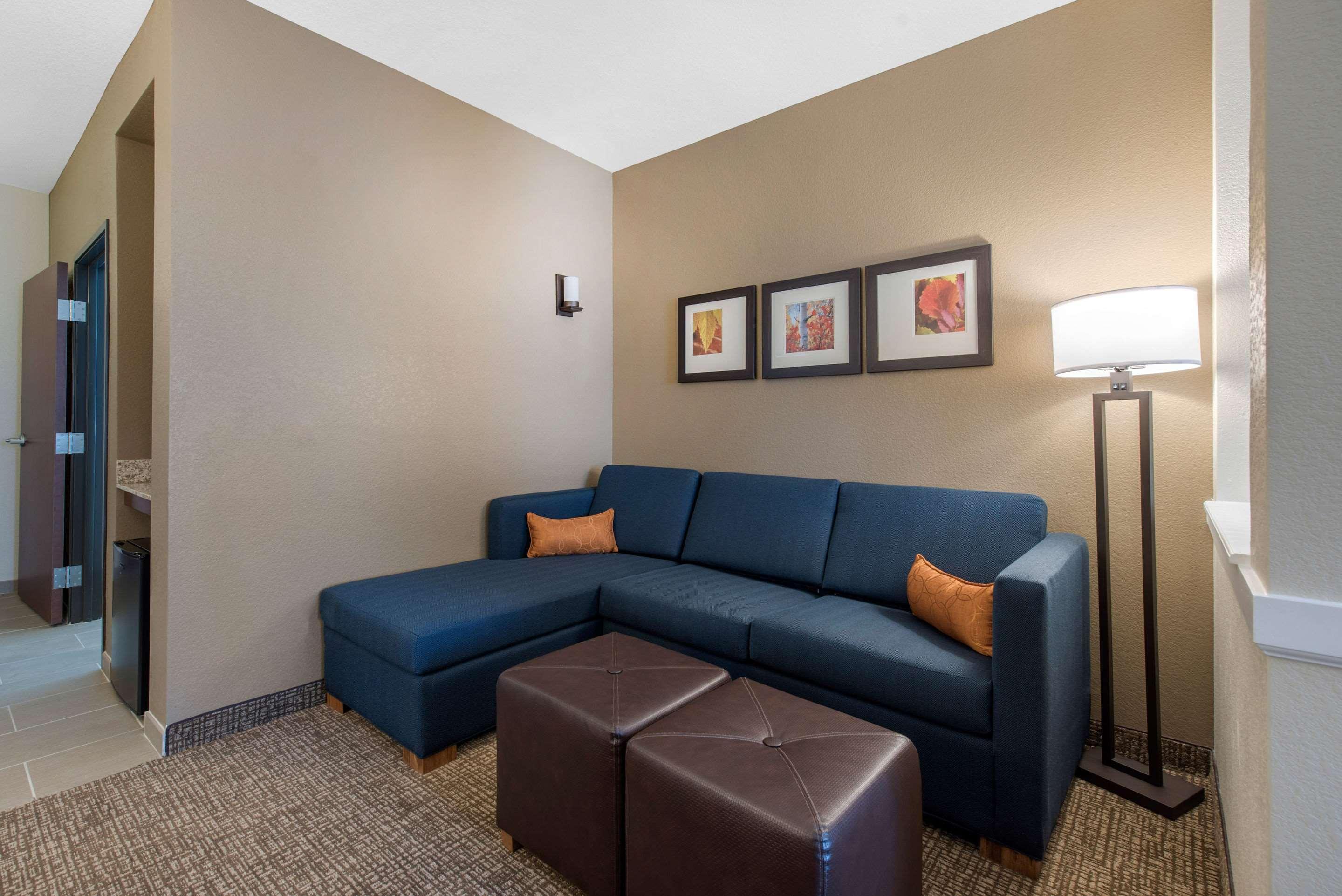 Comfort Suites Denver International Airport Екстер'єр фото